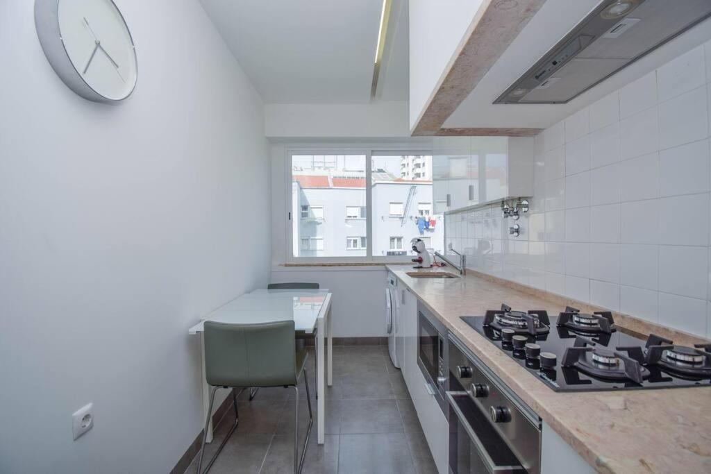 Cozy And Sunny Family Apartment Lisabona Exterior foto